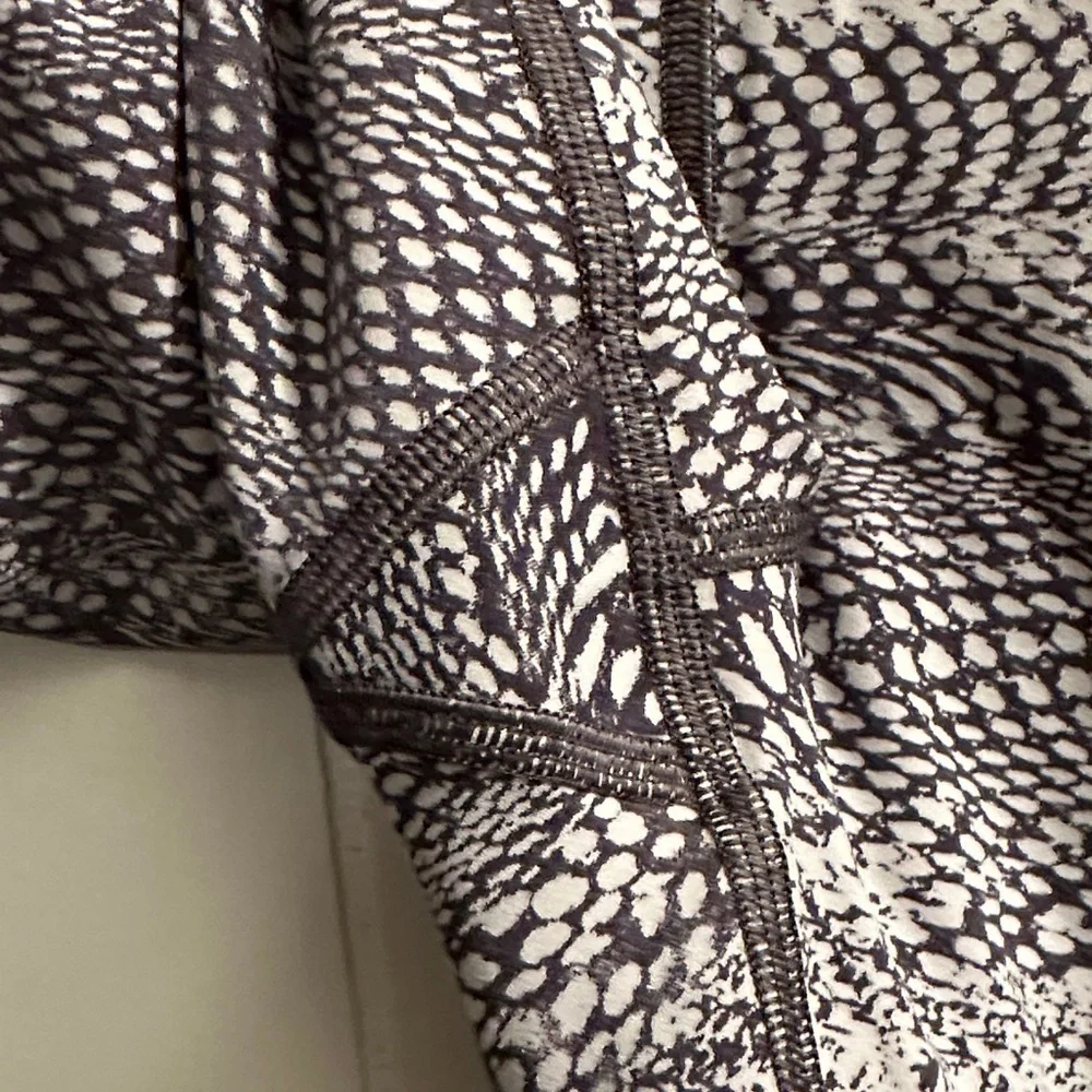 lululemon athletica stylish leggings